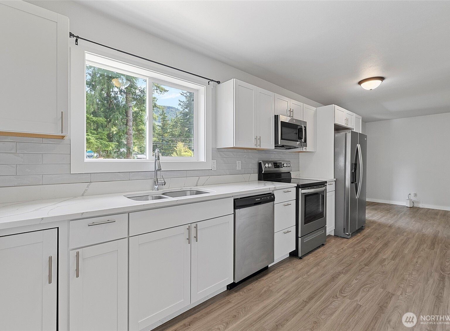 8471 Golden Valley Dr Maple Falls, WA 98266 | Single Family