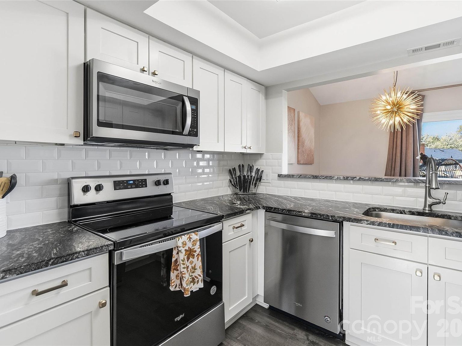 9400 S Vicksburg Park Ct Charlotte, NC 28210  | Condominium