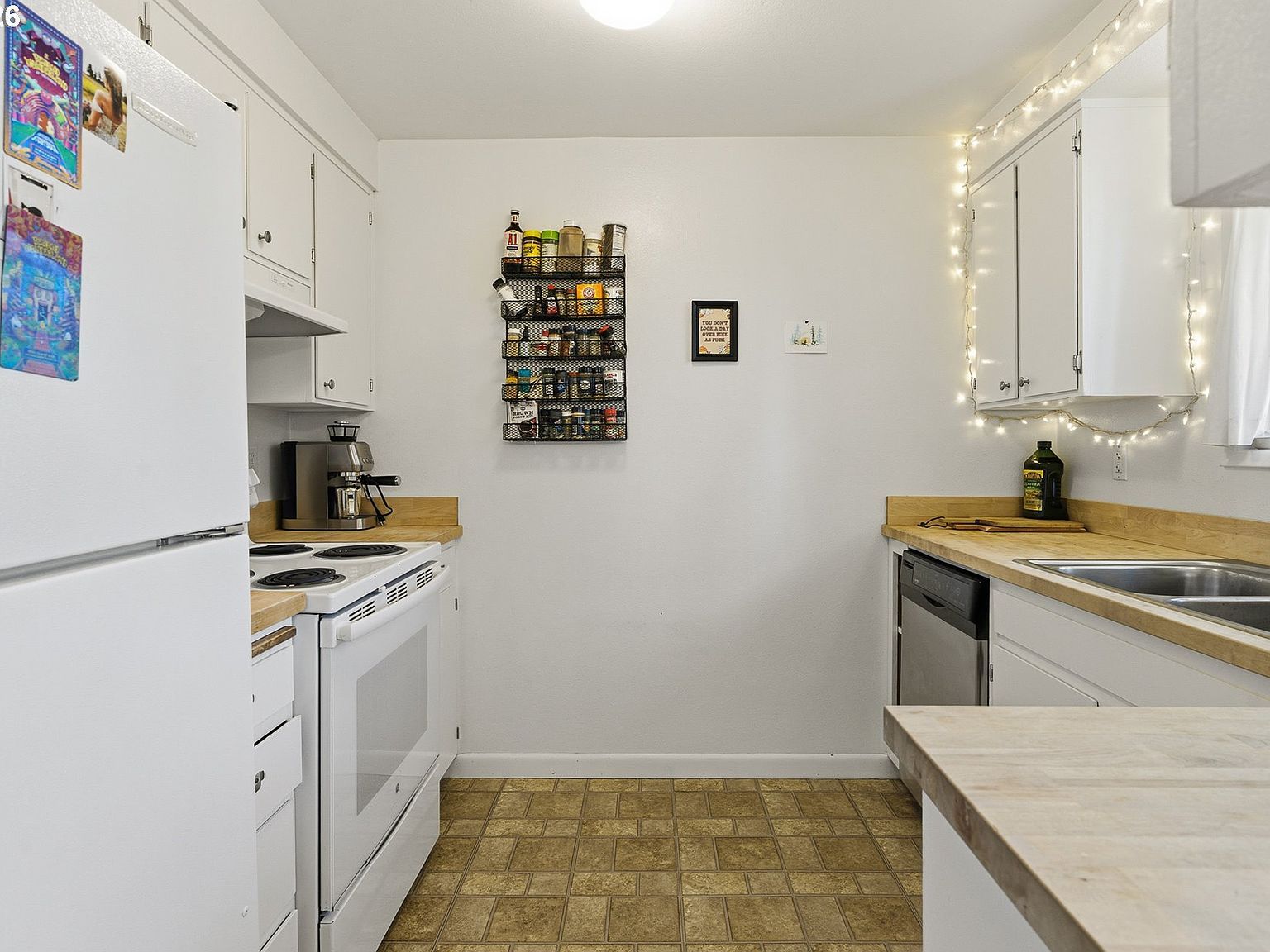 759 SE Elm St Dundee, OR 97115 | Single Family