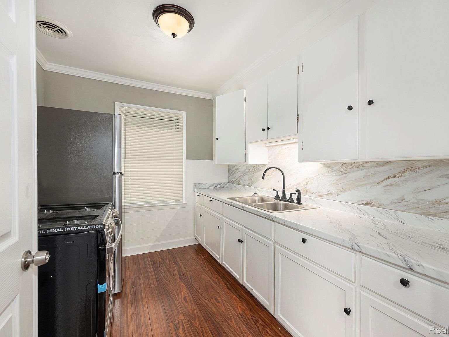 17124 Toepfer Dr Eastpointe, MI 48021  | Single Family