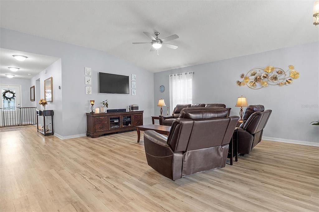 1591 Mattie Pointe Pl Auburndale, FL 33823  | Single Family