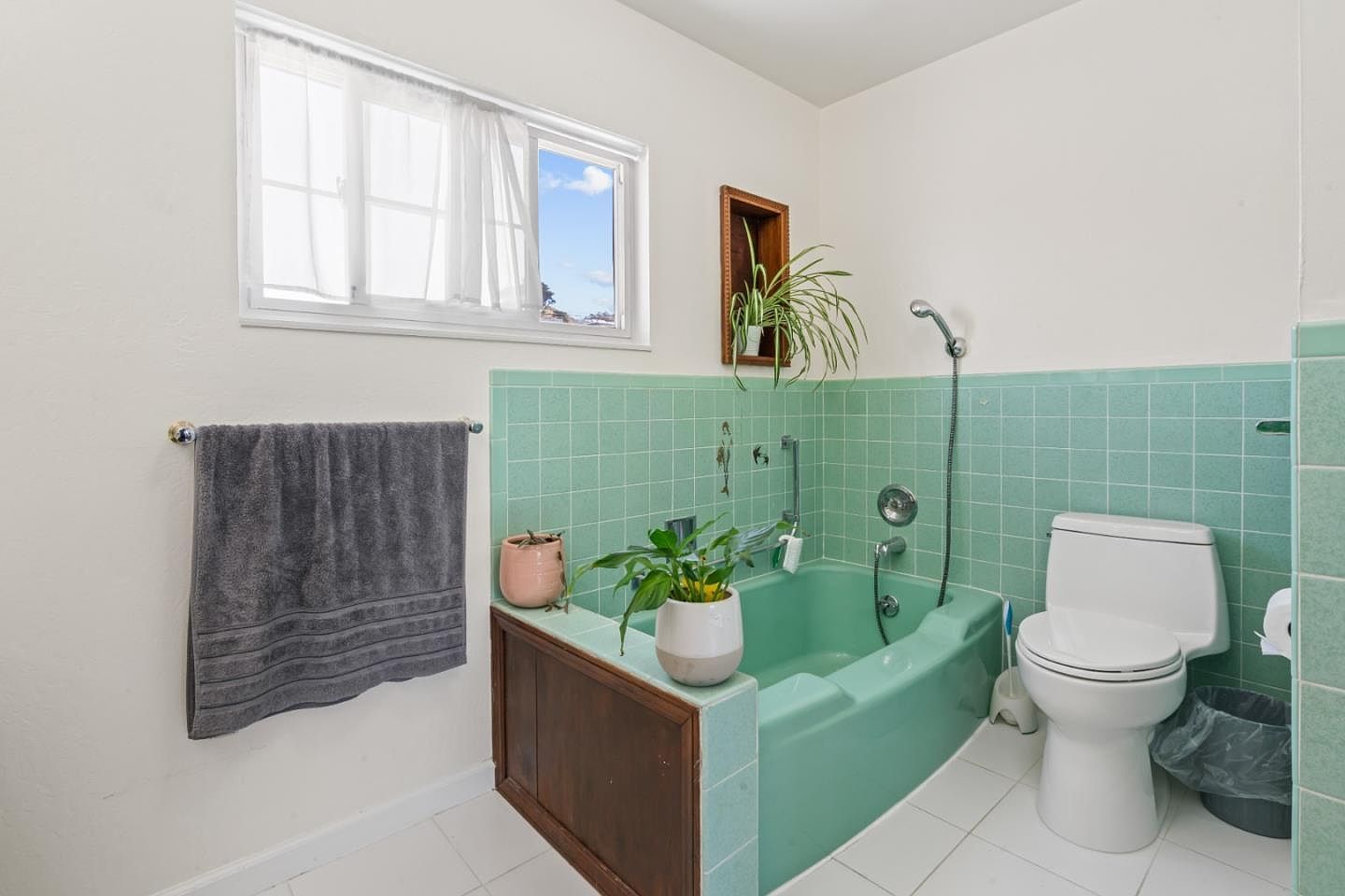 1551 20th Ave San Francisco, CA 94122  | Single Family