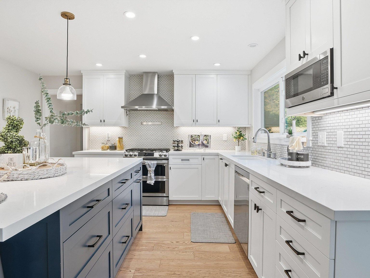 235 Appalachian Dr Martinez, CA 94553  | Single Family