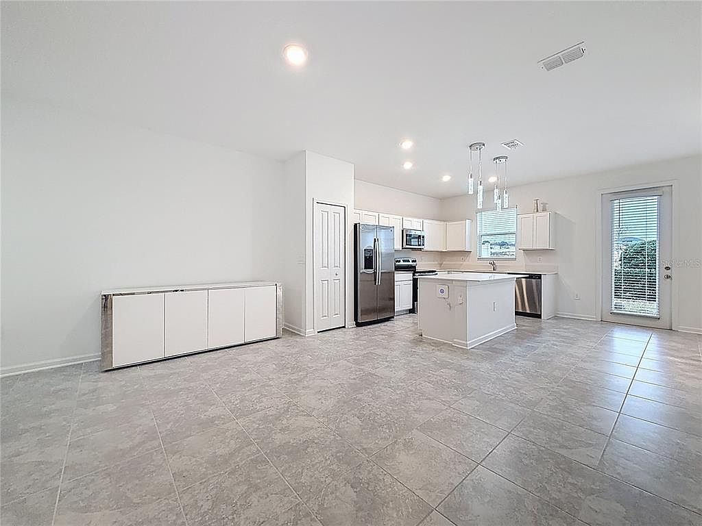 176 Bogey Dr Davenport, FL 33896  | New build