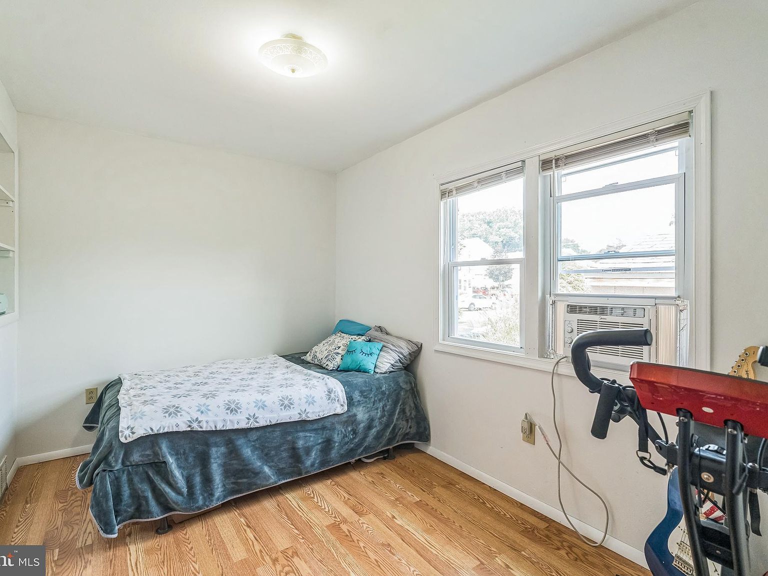 464 S Andrews Ave Glenolden, PA 19036 | Condominium