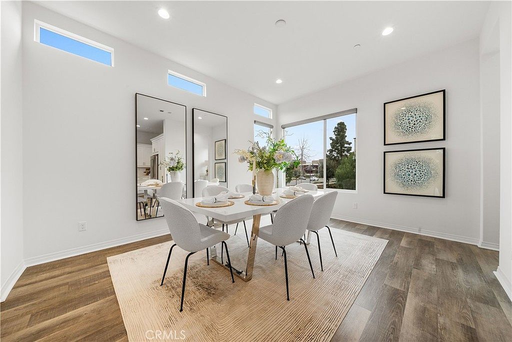 150 Keeper Irvine, CA 92618  | Condominium