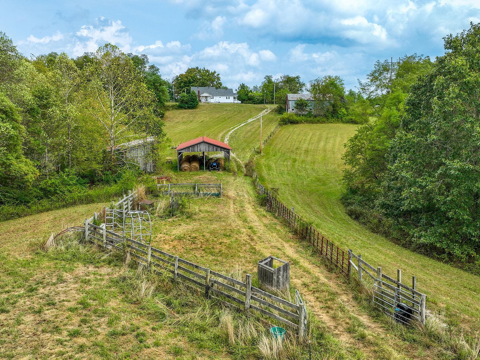 242 Lodge Hall Rd Mc Kee, KY 40447 | Single Family