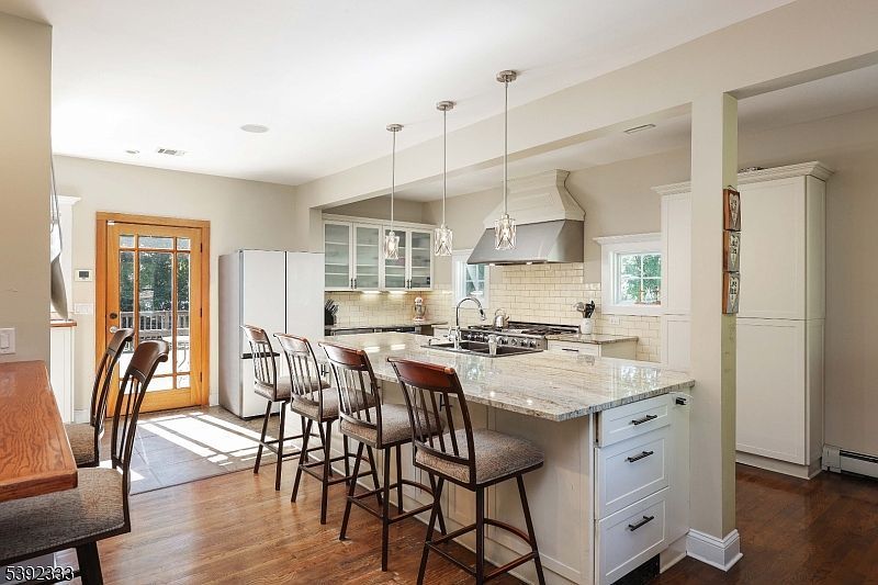 2 Dutch Ln Scotch Plains, NJ 07076  | Single Family