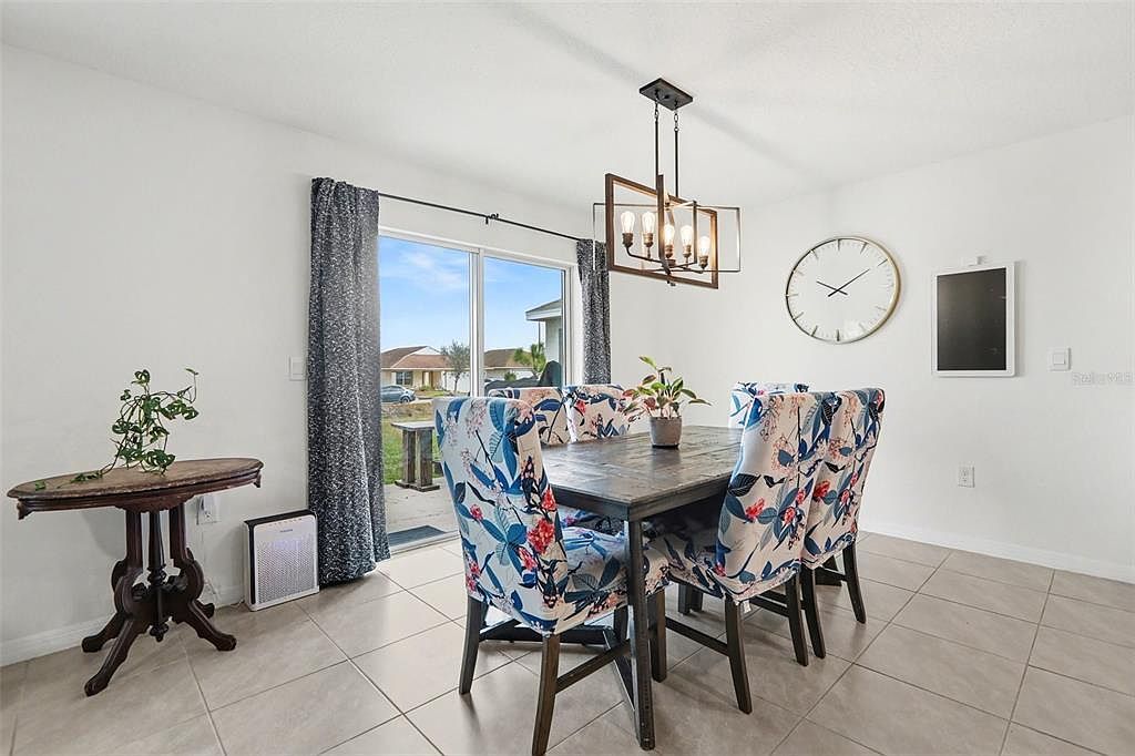 814 Ace Outlaw Ave Ruskin, FL 33570  | Single Family