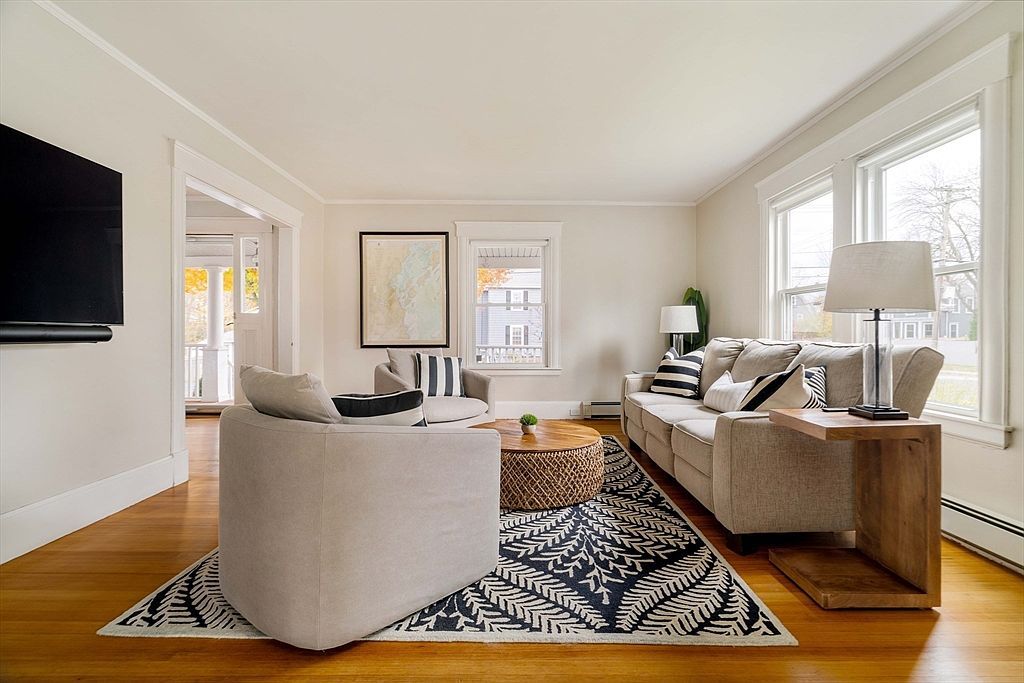 6 Oak St Braintree, MA 02184  | Single Family