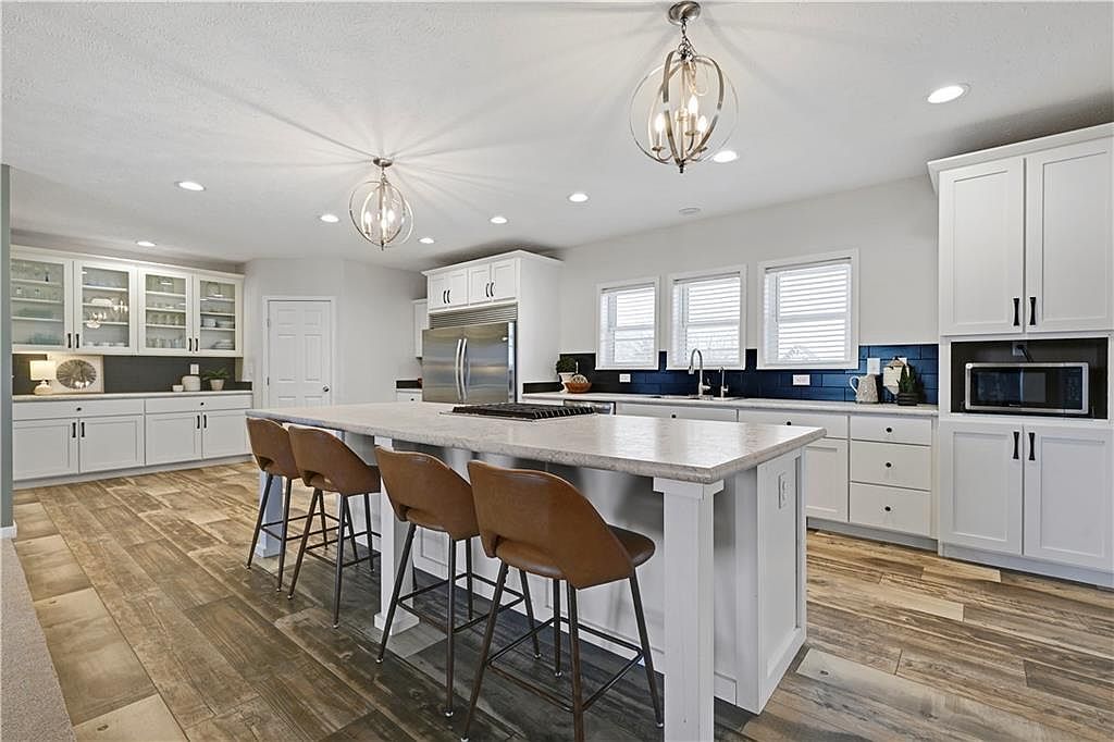 34946 Spring Valley Rd Paola, KS 66071  | Single Family