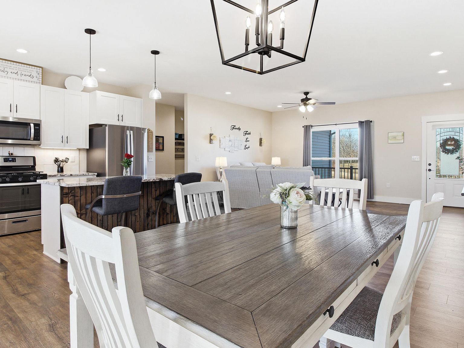 64 Perry Creek Dr Crossville, TN 38572  | Single Family