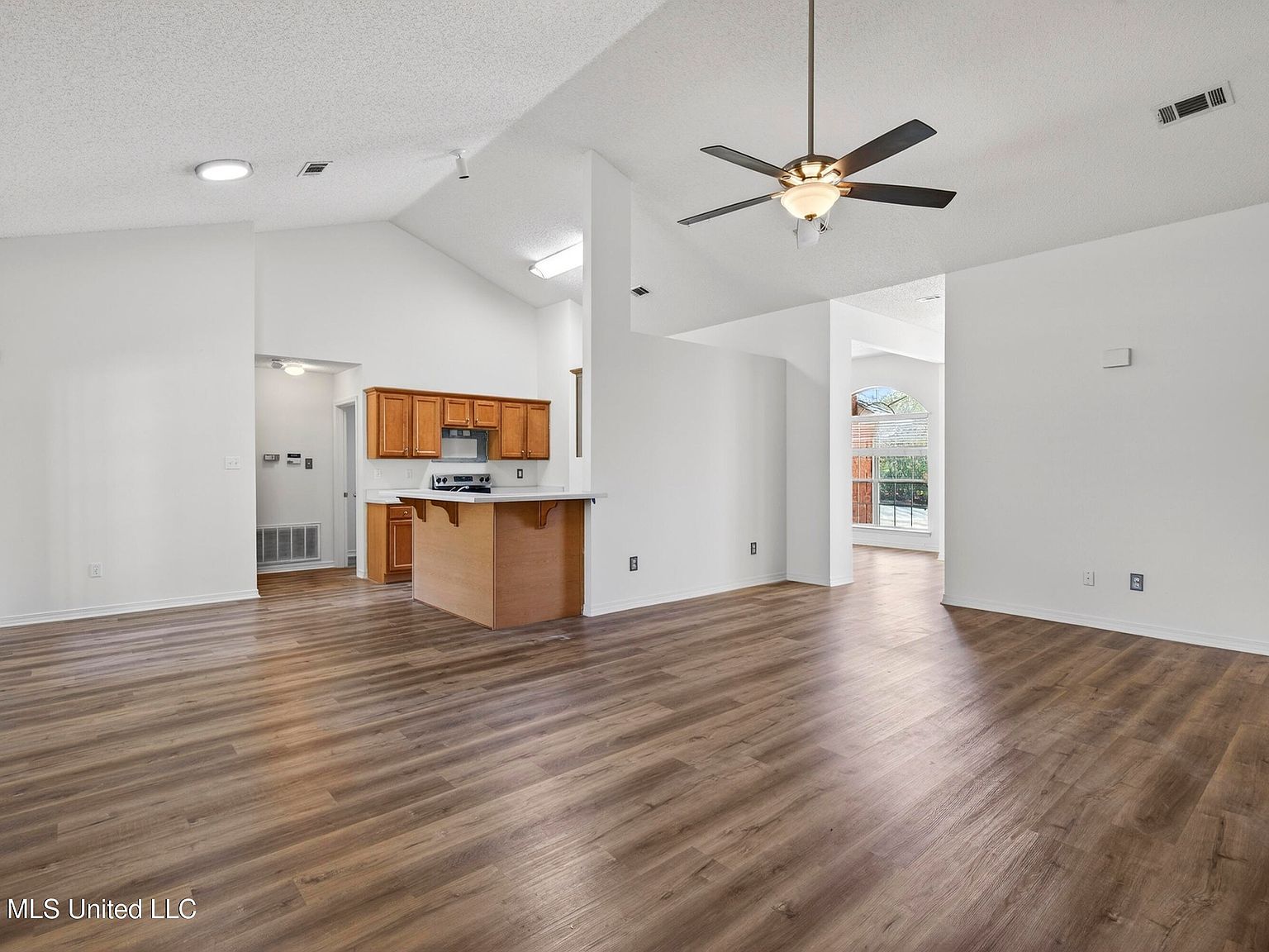 15199 E Shadow Creek Dr Biloxi, MS 39532  | Single Family