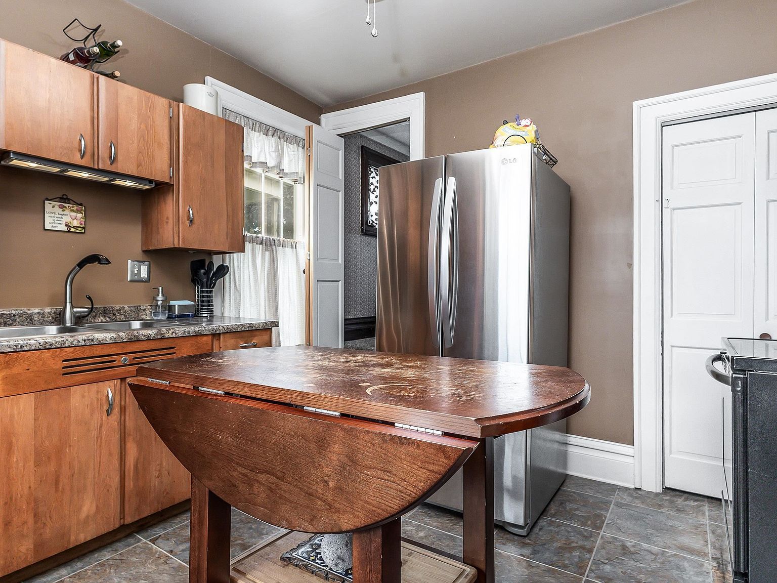 1081 Center Pl Dubuque, IA 52001 | Single Family