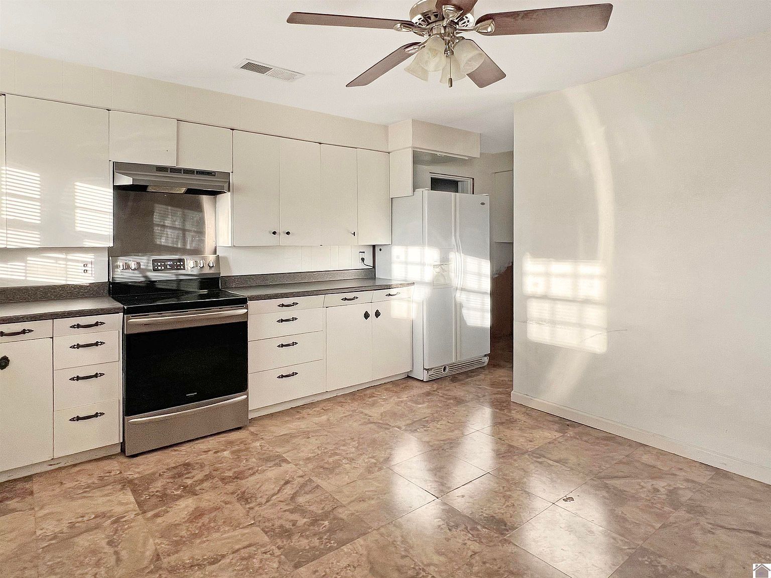 625 S 4th St Murray, KY 42071 | Single Family