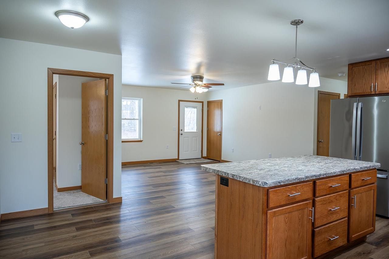 513 Oak Grove Dr Necedah, WI 54646 | Single Family