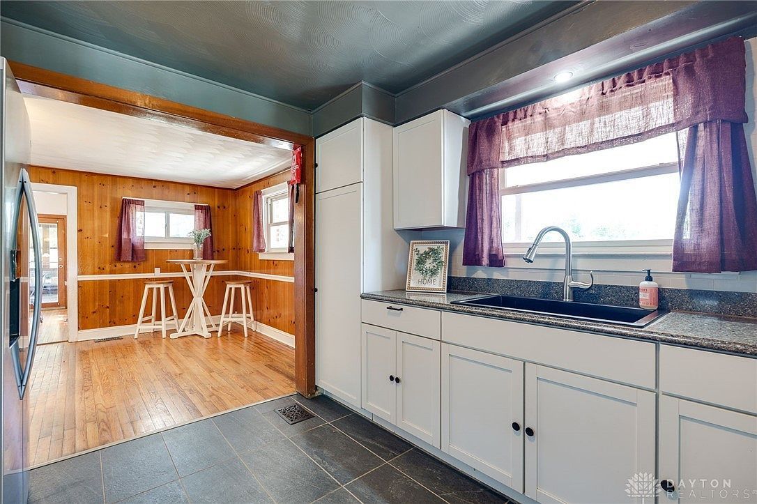 39 S Bird Rd Springfield, OH 45505  | Single Family