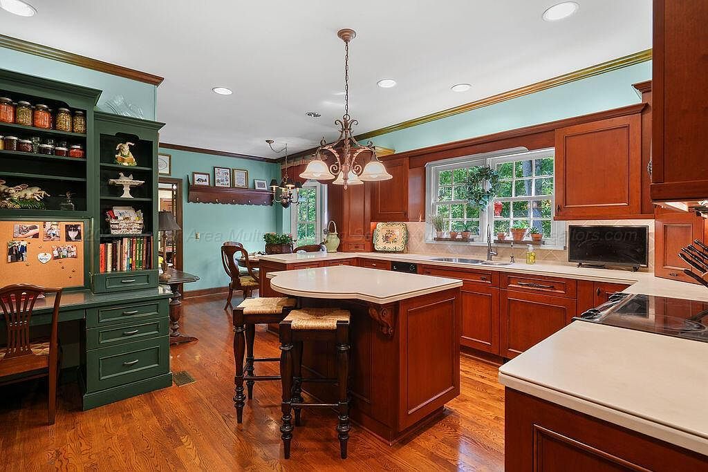 601 Glen Oaks Cir Jasper, AL 35504 | Single Family