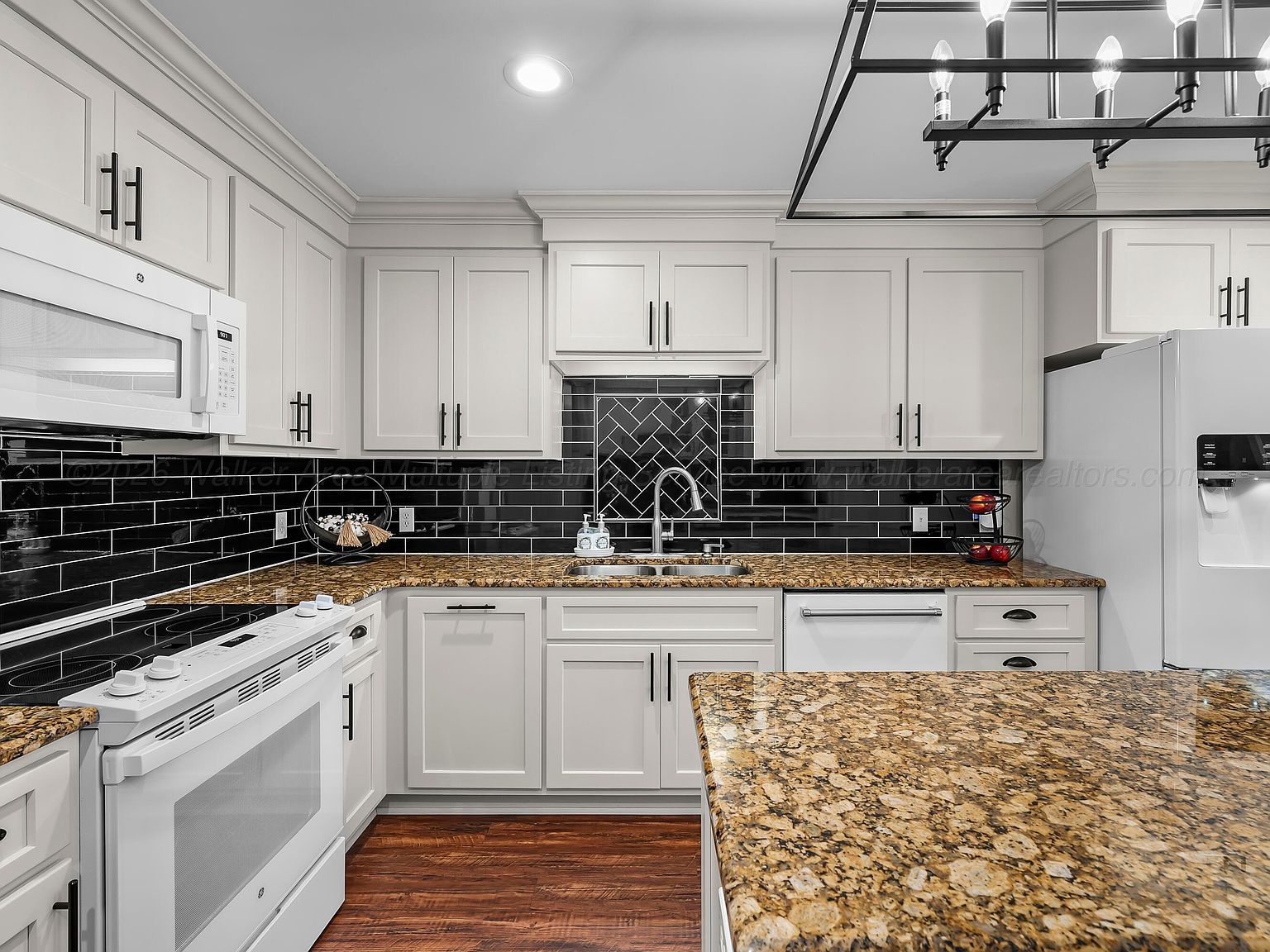 2105 Heatherwood Dr Jasper, AL 35504  | Single Family