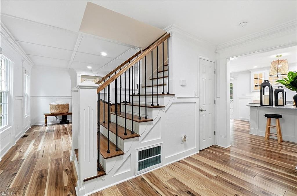 1901 Prince Edward Dr Chesapeake, VA 23322 | Single Family