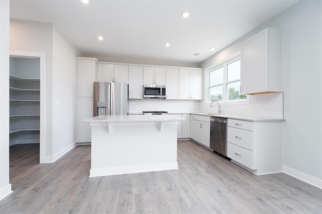 6531 Jessica Ln Owensboro, KY 42303  | Single Family