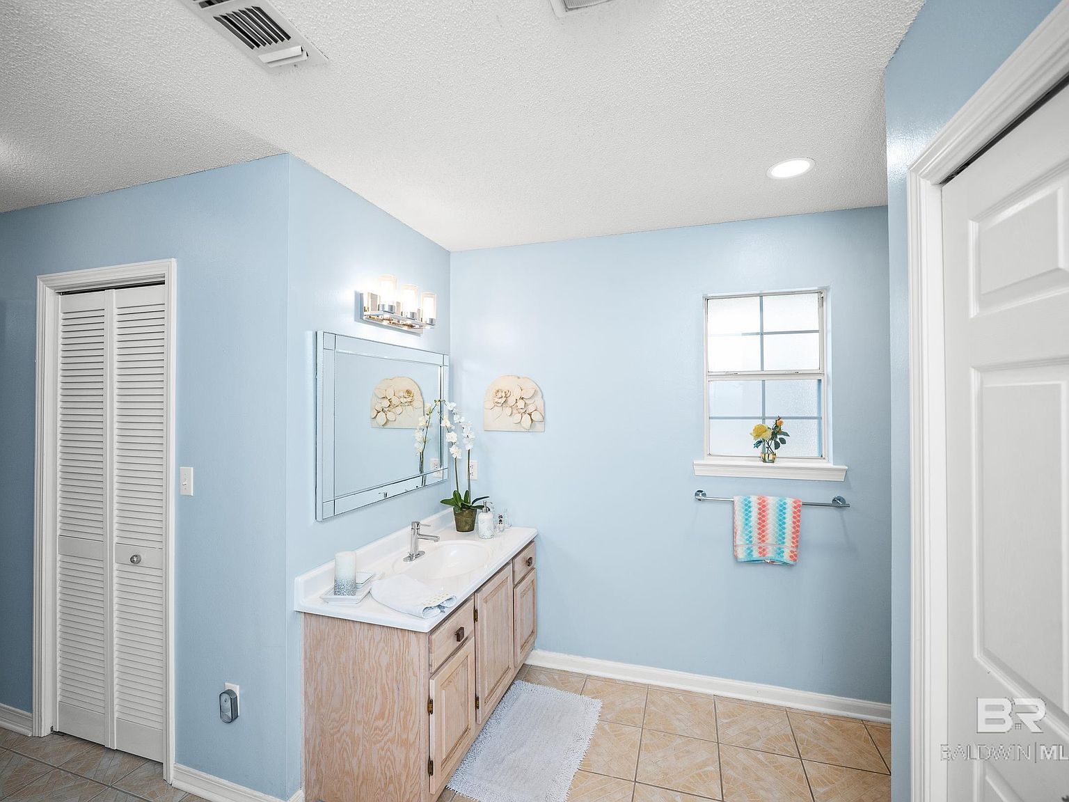 2578 Manuel Dr Lillian, AL 36549  | Single Family