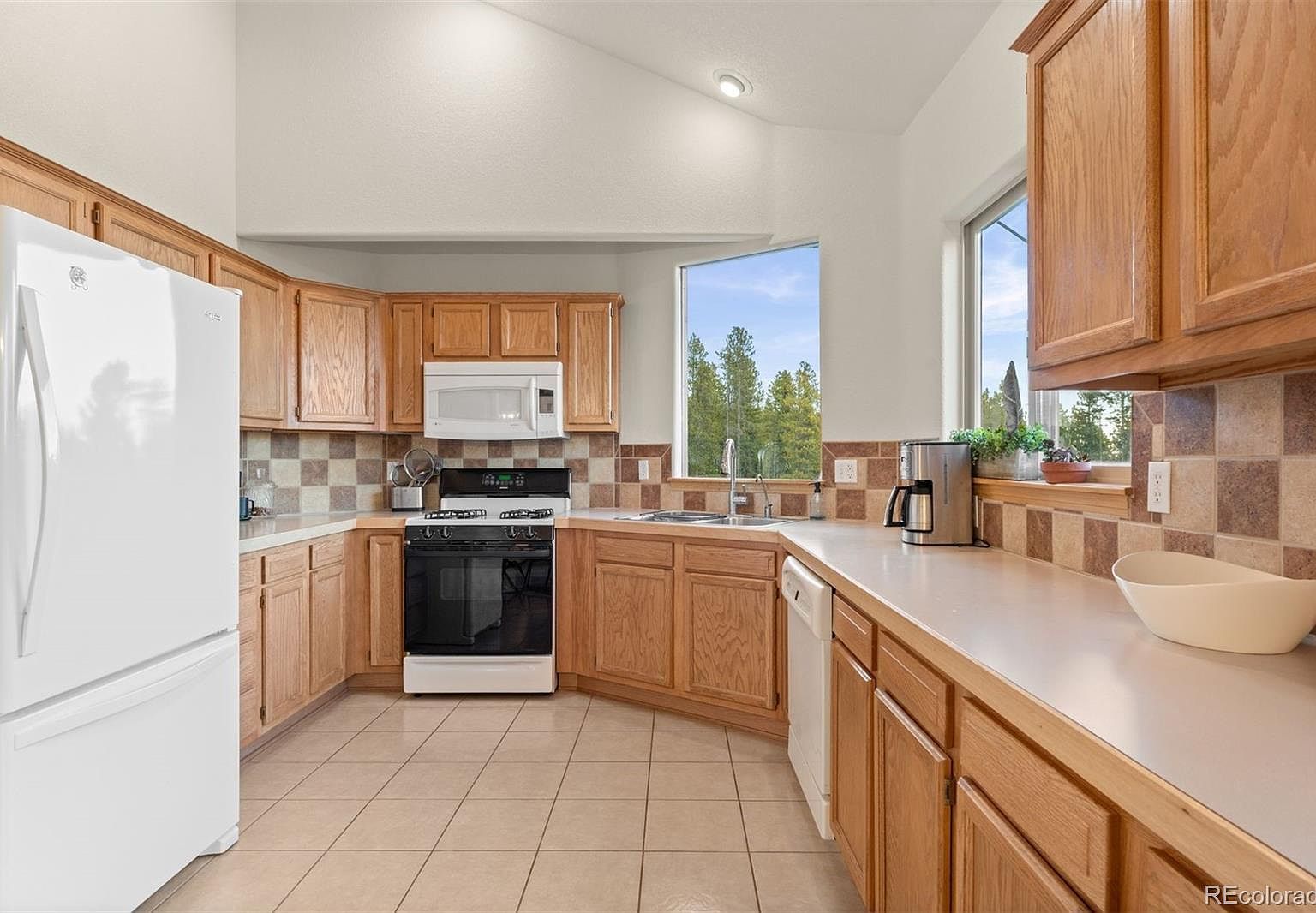 100 Apache Rd Evergreen, CO 80439  | Single Family