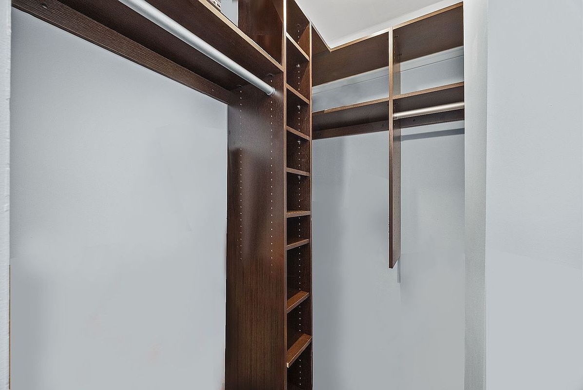 300 W 23rd St APT 2K New York, NY 10011  | Condominium