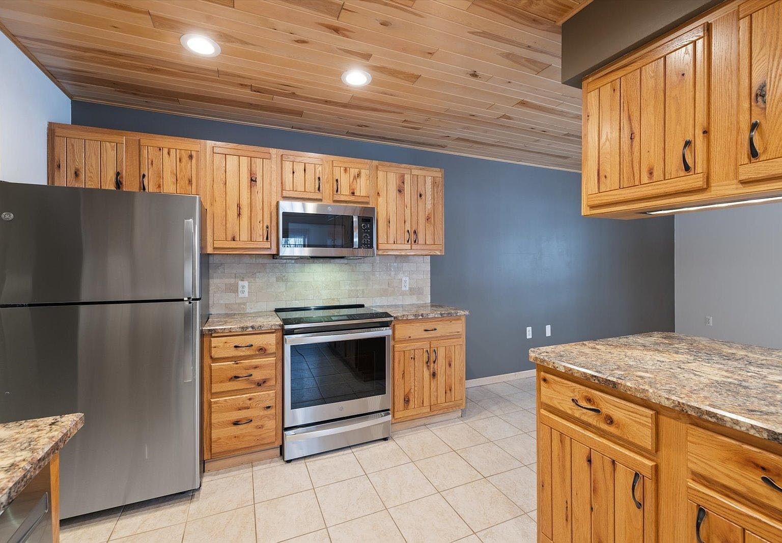 21437 County Road 17 Cohasset, MN 55721  | Single Family