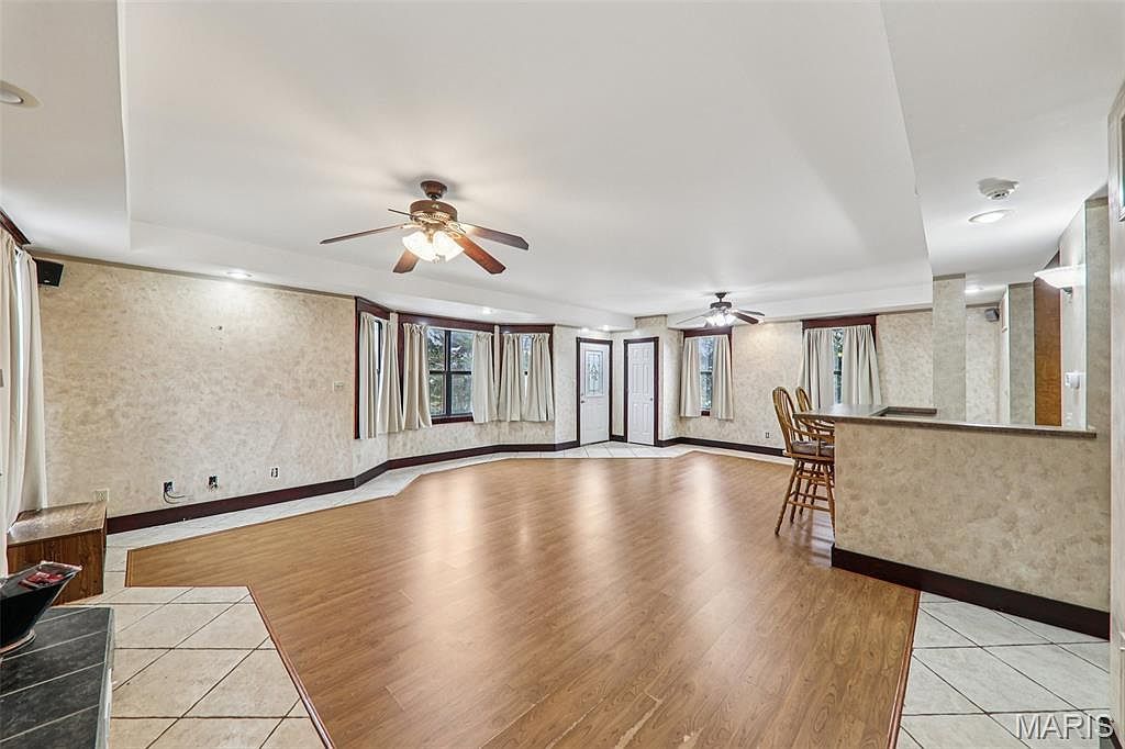 8602 E Kirsch Rd Troy, IL 62294  | Single Family