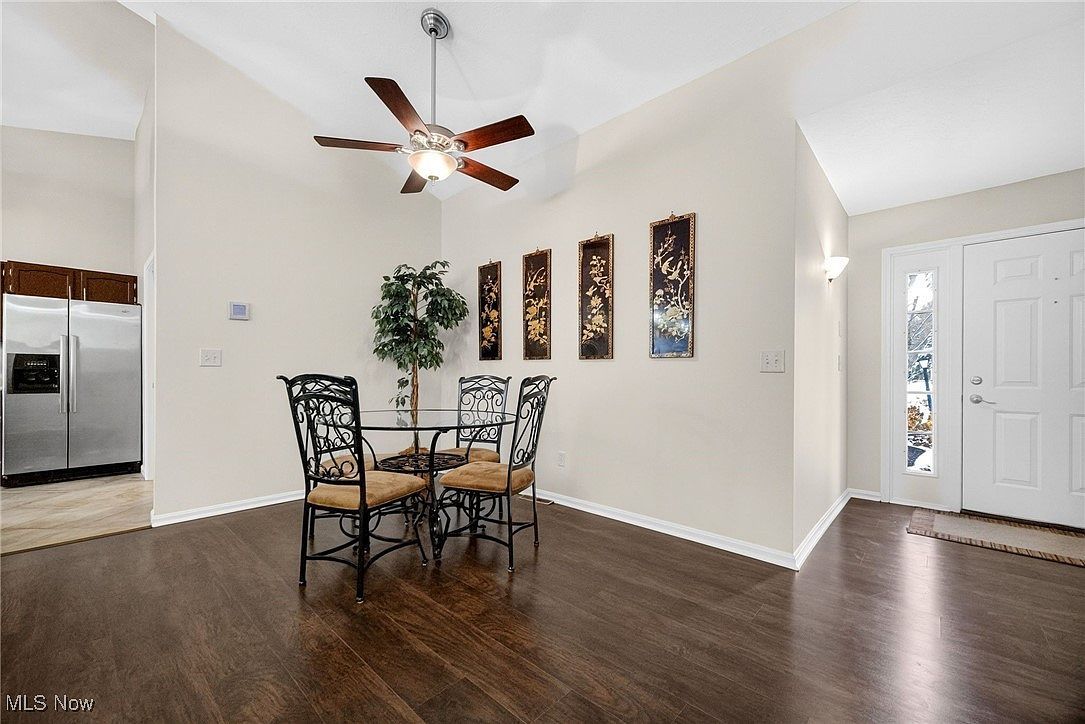 16375 Commons Oval Strongsville, OH 44136  | Condominium