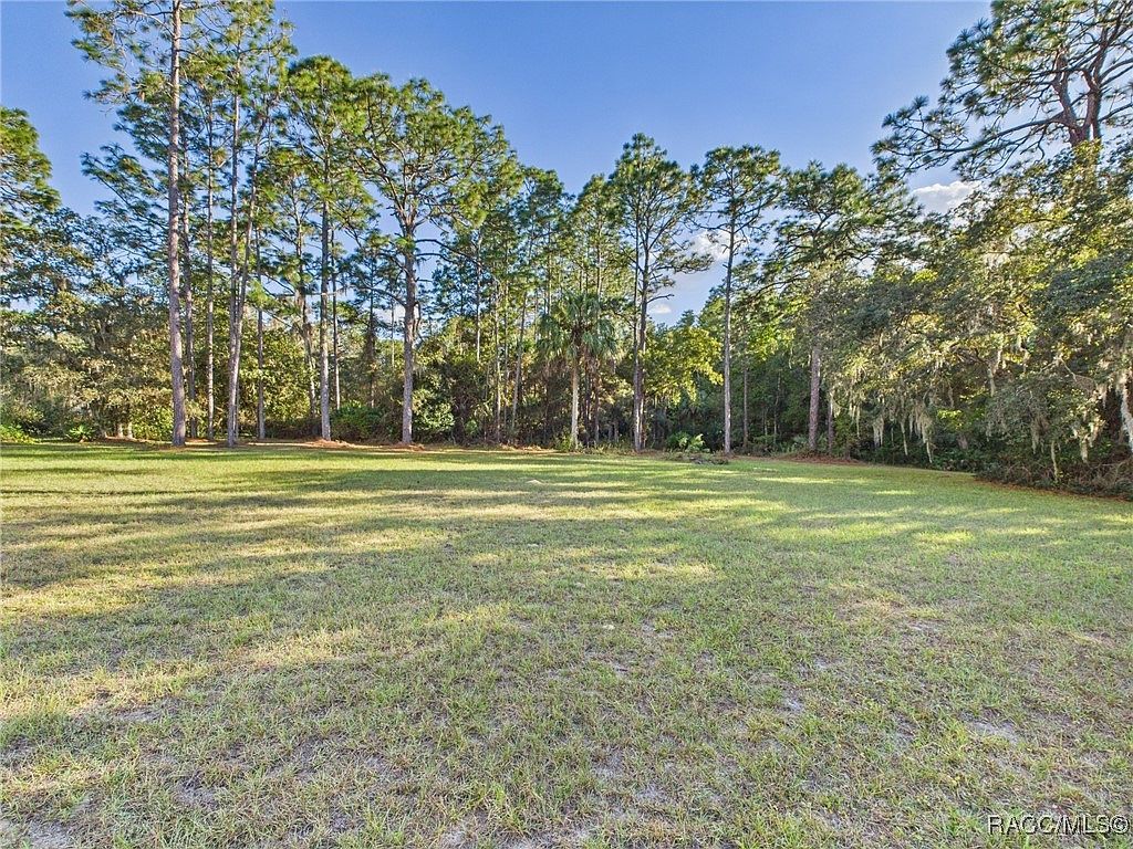 5198 N Sierra Vista Dr Crystal River, FL 34428  | Single Family