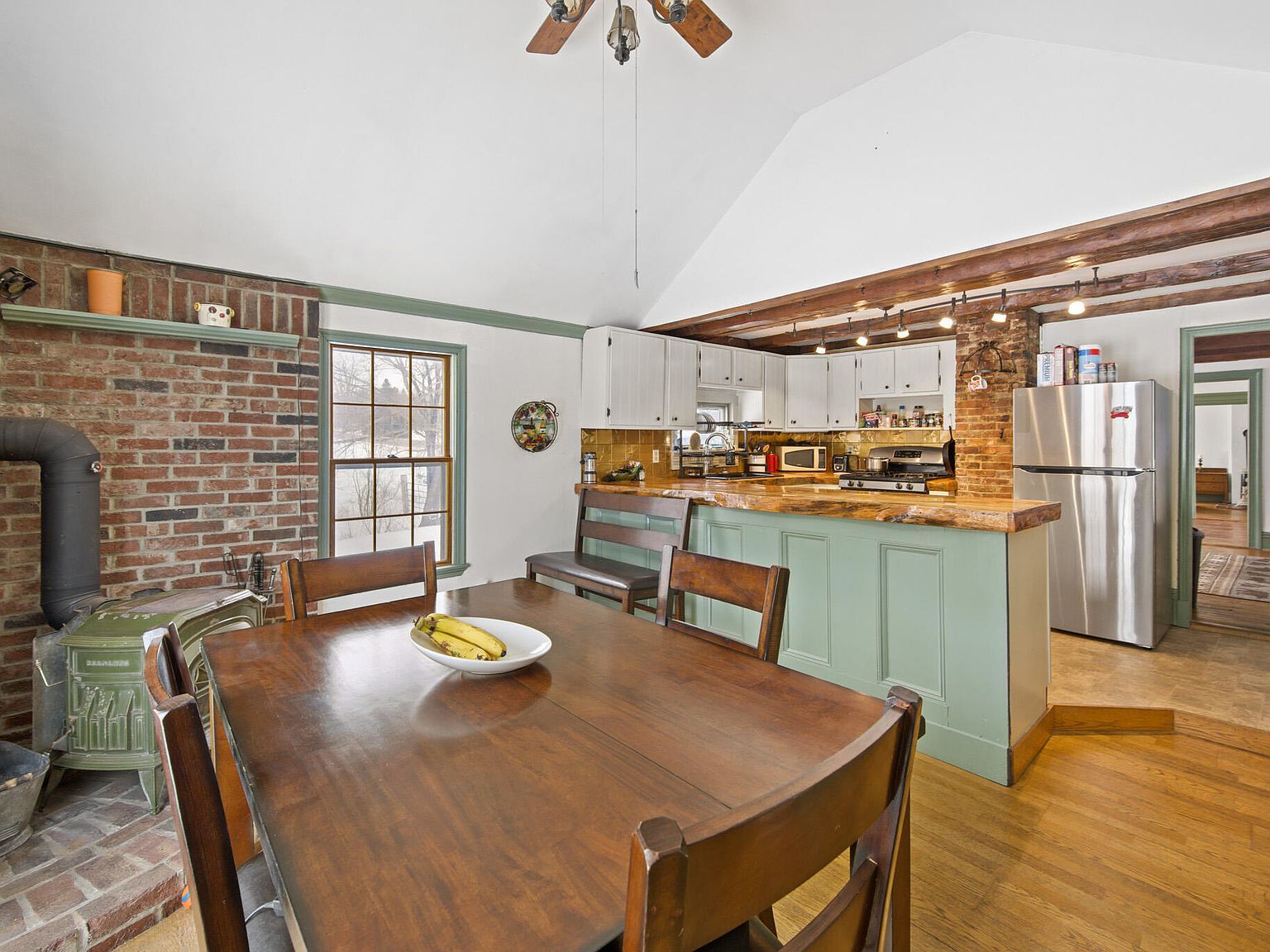 845 River Rd Orrington, ME 04474  | Single Family