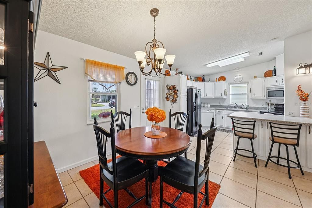 721 Heathrow Ave Lady Lake, FL 32159  | Single Family