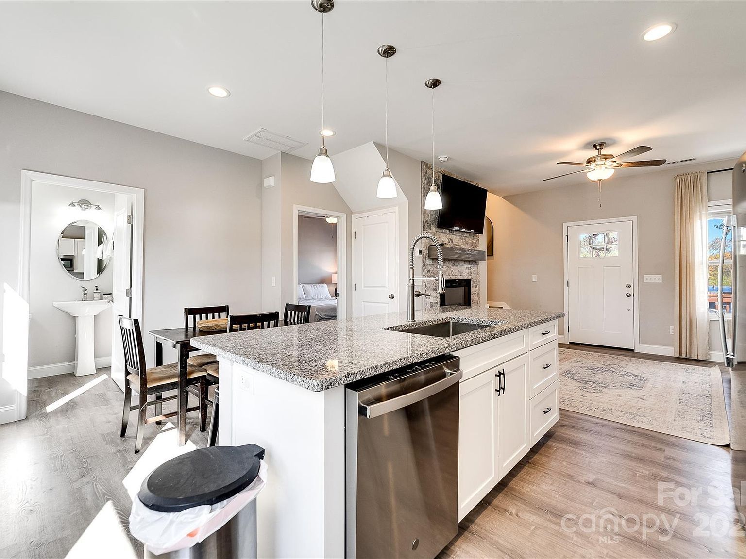 955 N Canton Rd Canton, NC 28716 | Single Family