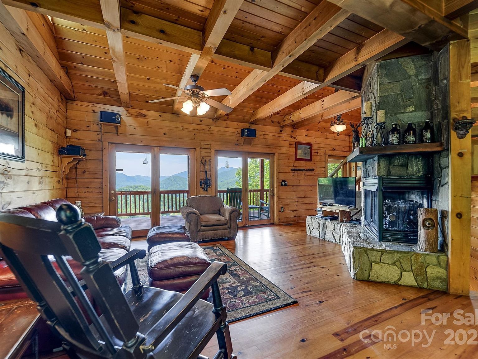 561 Signal Rdg Sylva, NC 28779 | Single Family