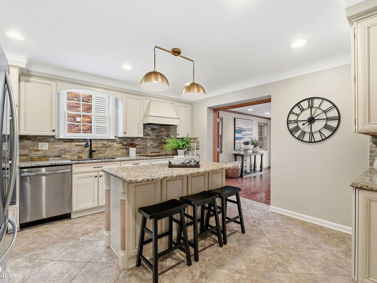 180 Fisher Rd Grosse Pointe Farms, MI 48230  | Single Family