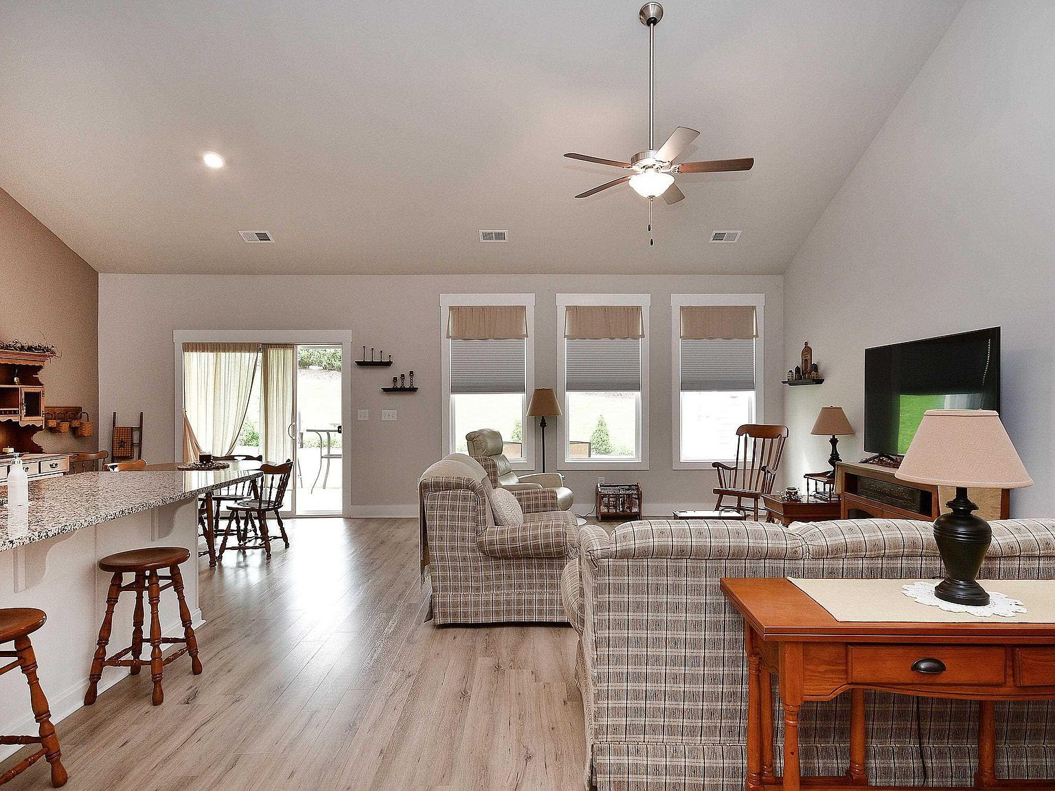 105 Foxbank Cir Greer, SC 29651  | Single Family