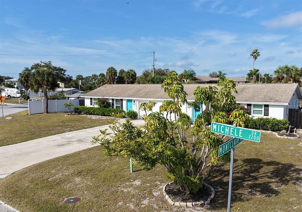 2233 Michele Dr Sarasota, FL 34231  | Multi Family