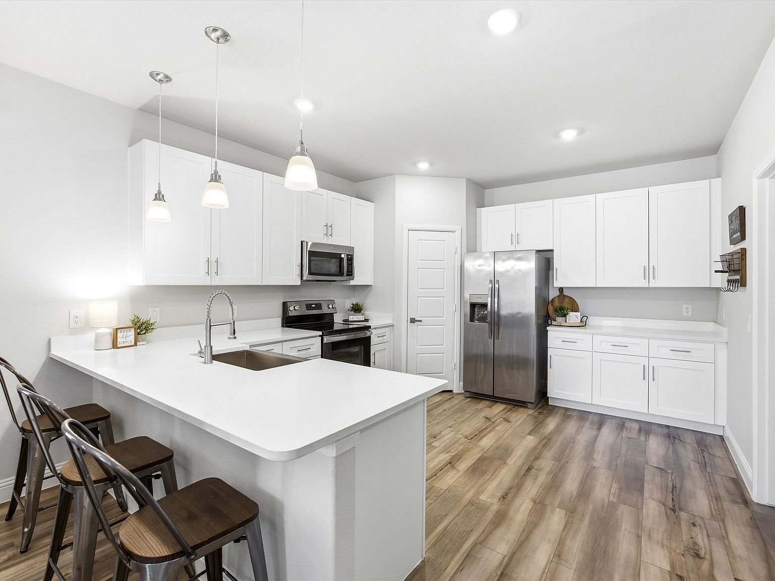 3039 Steepleridge Cir Granbury, TX 76048  | Single Family