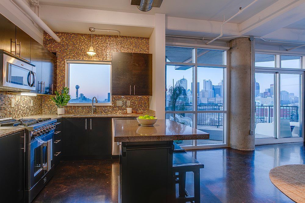 1001 Belleview St #708 Dallas, TX 75215  | Condominium