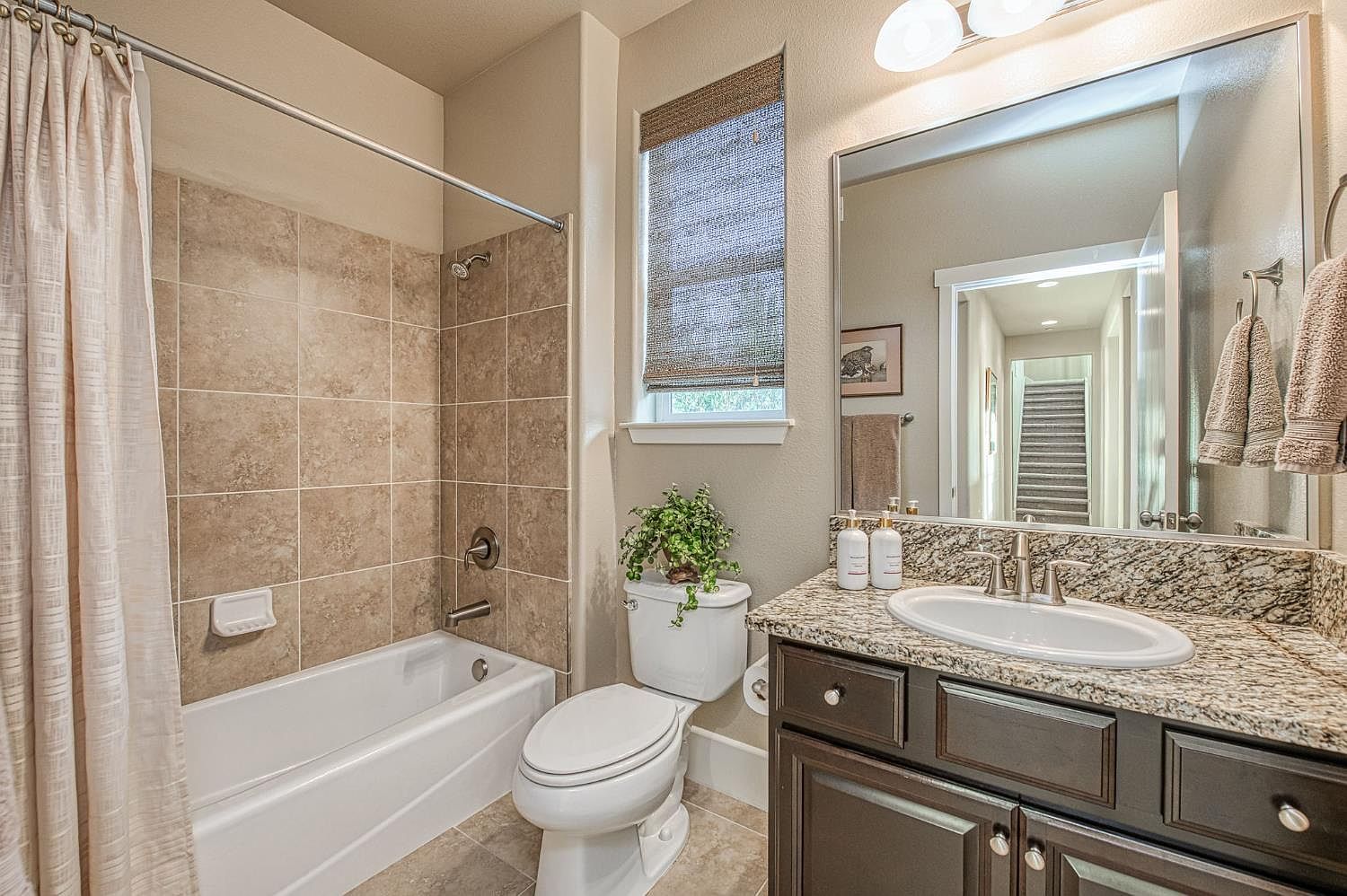 1609 N Piccadilly Ln Clovis, CA 93619 | Single Family