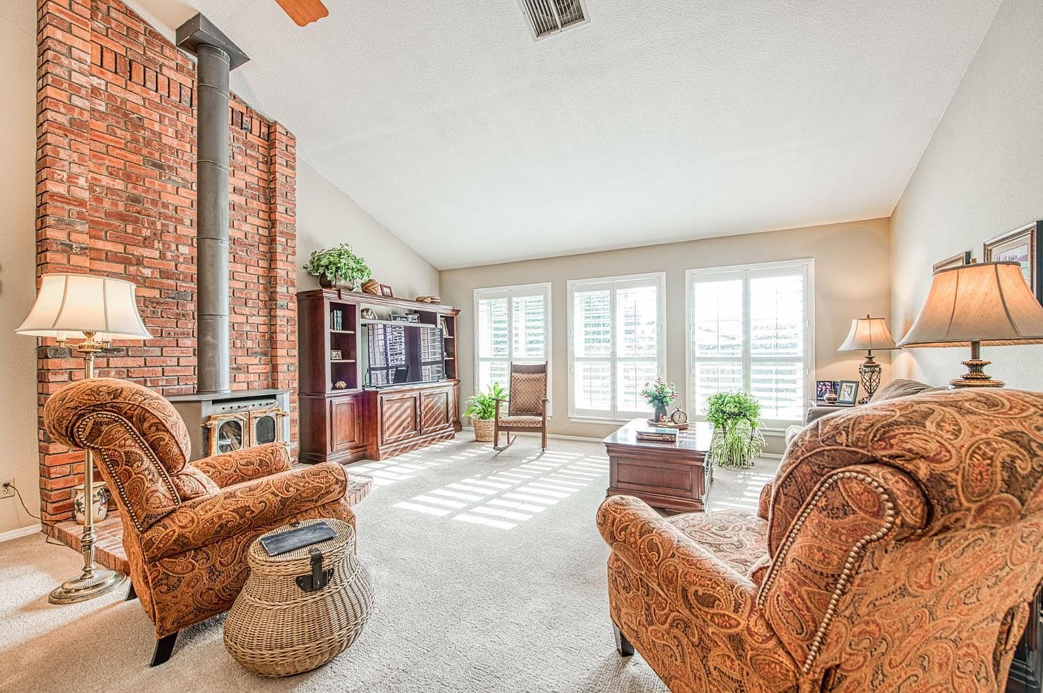 1167 Mill St Selma, CA 93662  | Single Family