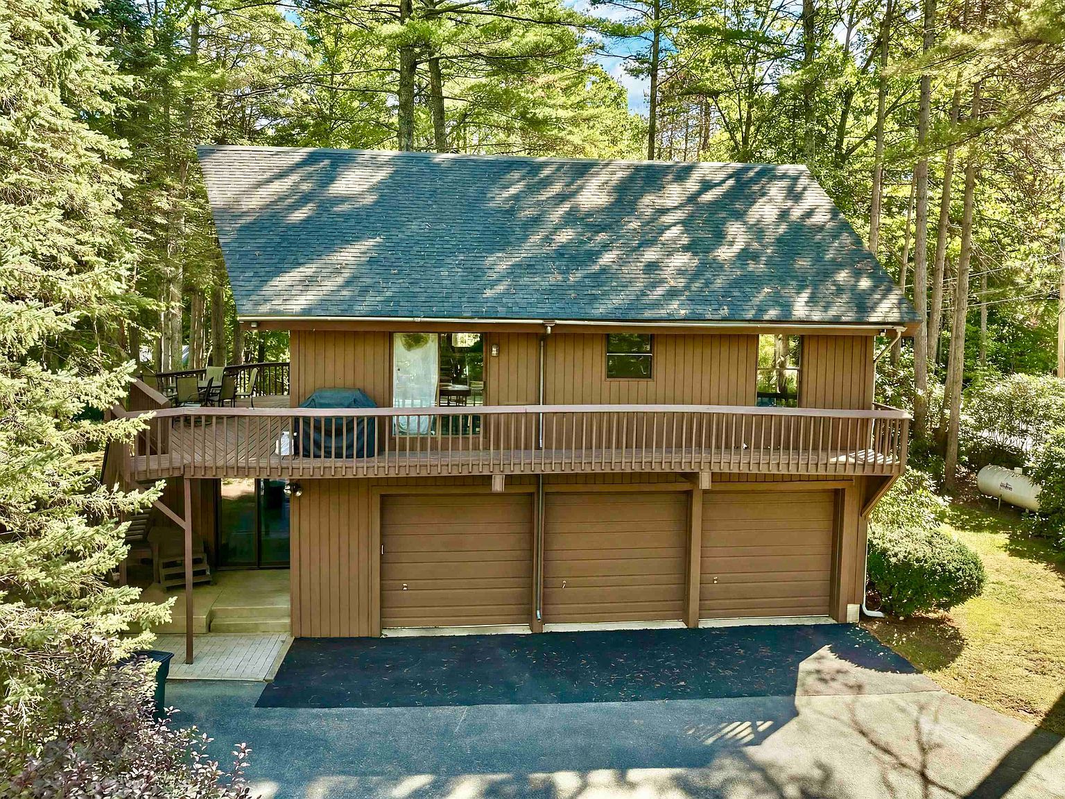 211 Dockham Shore Rd Gilford, NH 03249  | Single Family