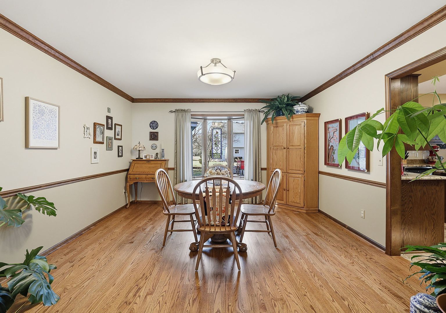 545 Blackhawk Dr Batavia, IL 60510  | Single Family