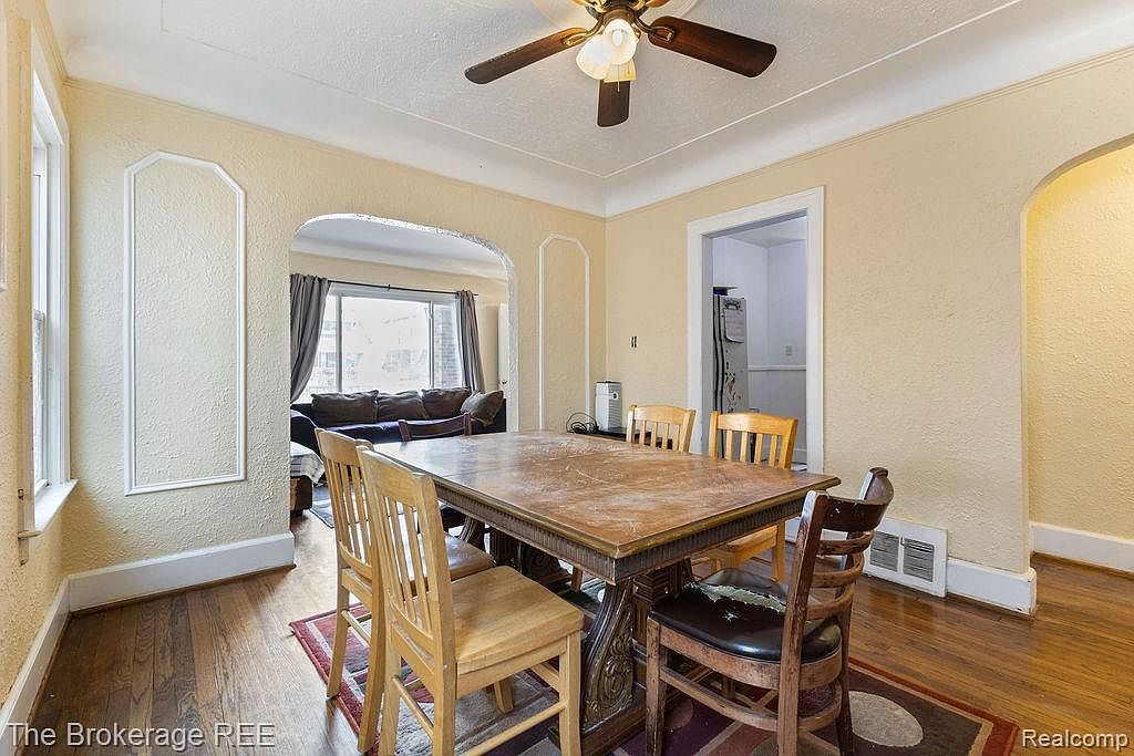 7019 Barrie St Dearborn, MI 48126  | Single Family