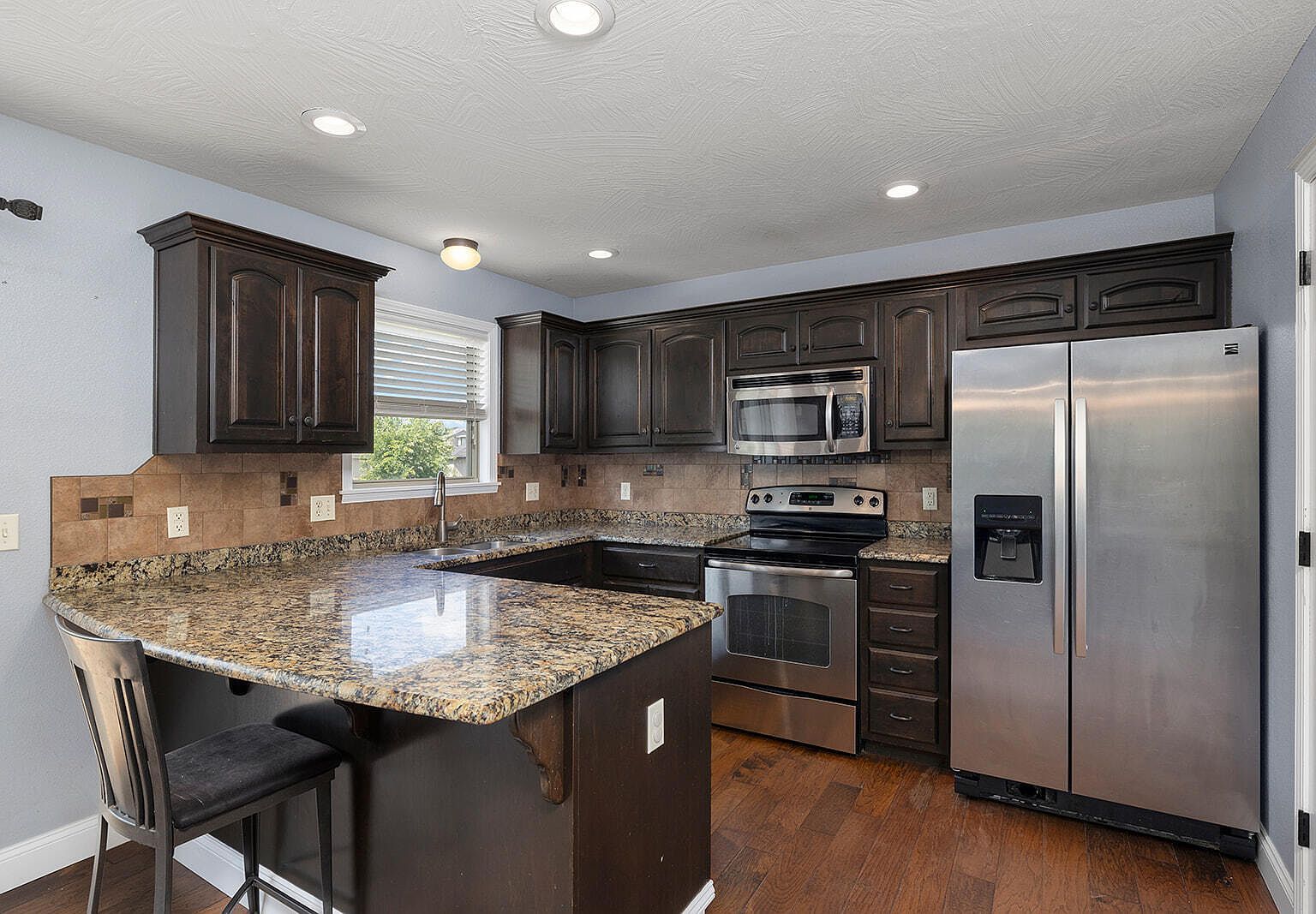 975 S Pinewood Ln Nixa, MO 65714  | Single Family