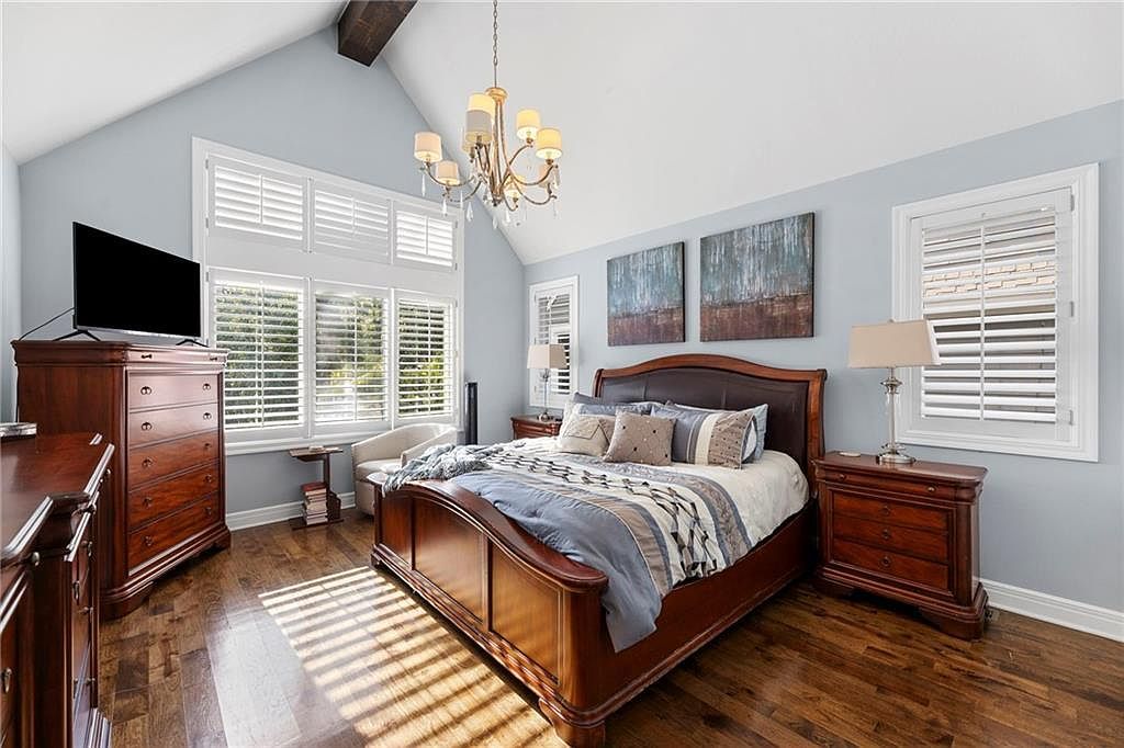 7874 Howe Cir Prairie Village, KS 66208 | Single Family