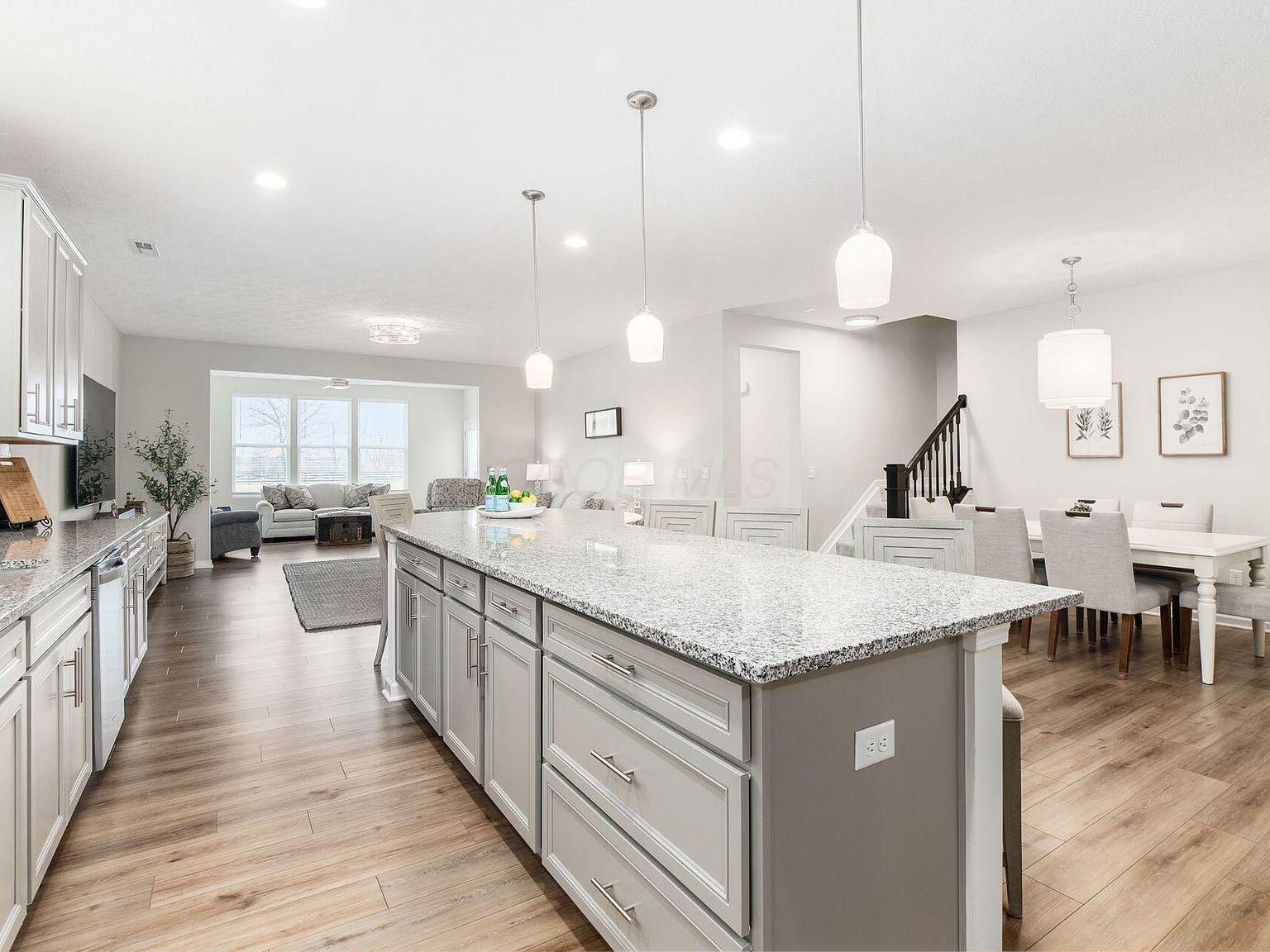 6373 Davis Cir Powell, OH 43065  | Single Family