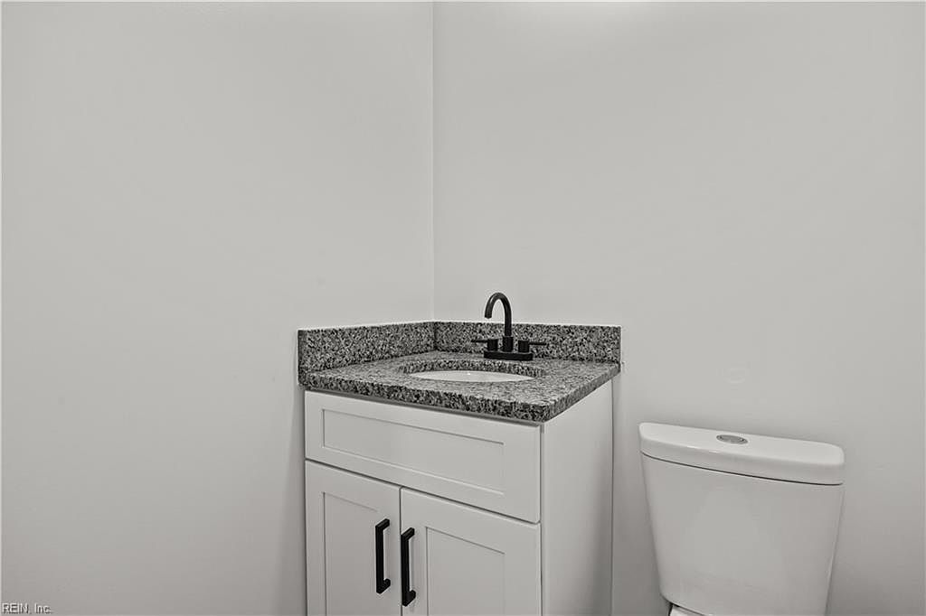 305 Pleasant St Suffolk, VA 23434  | Single Family